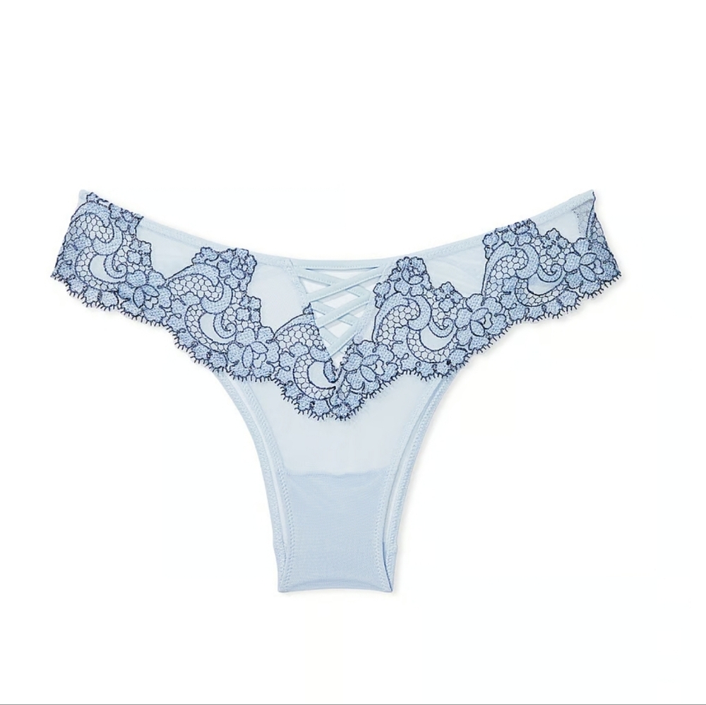 VICTORIA SECRET Boho Floral Embroidery Brazilian Panty. Faded Denim. Siz…